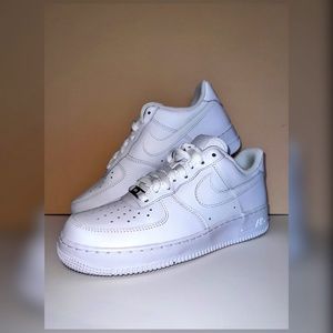 Women's | Nike Air Force 1's | White